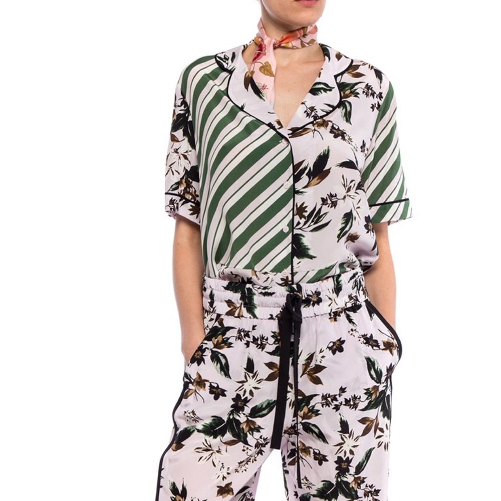 DVF DIANE VON FURSTENBERG
FLORAL-PRINTED SHIRT